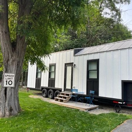 The Endeavor Tiny Home! Elizabethtown Dış mekan fotoğraf