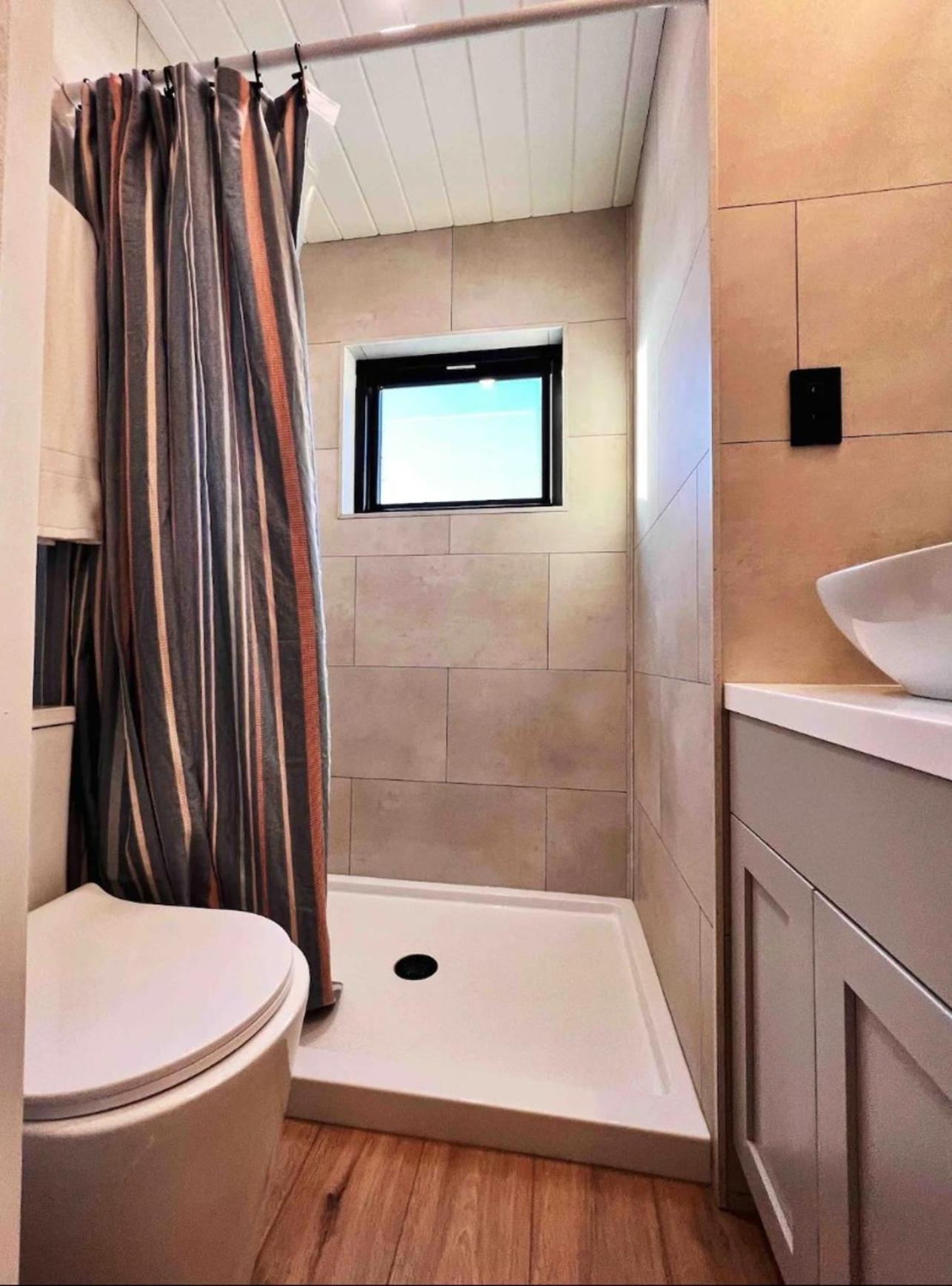 The Endeavor Tiny Home! Elizabethtown Dış mekan fotoğraf